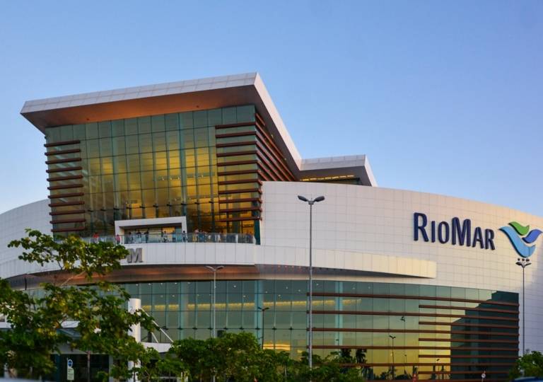 LOCAL COMERCIAL EN C.C. RIOMAR SHOPPING 1